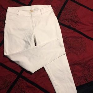 White Capri jeggings